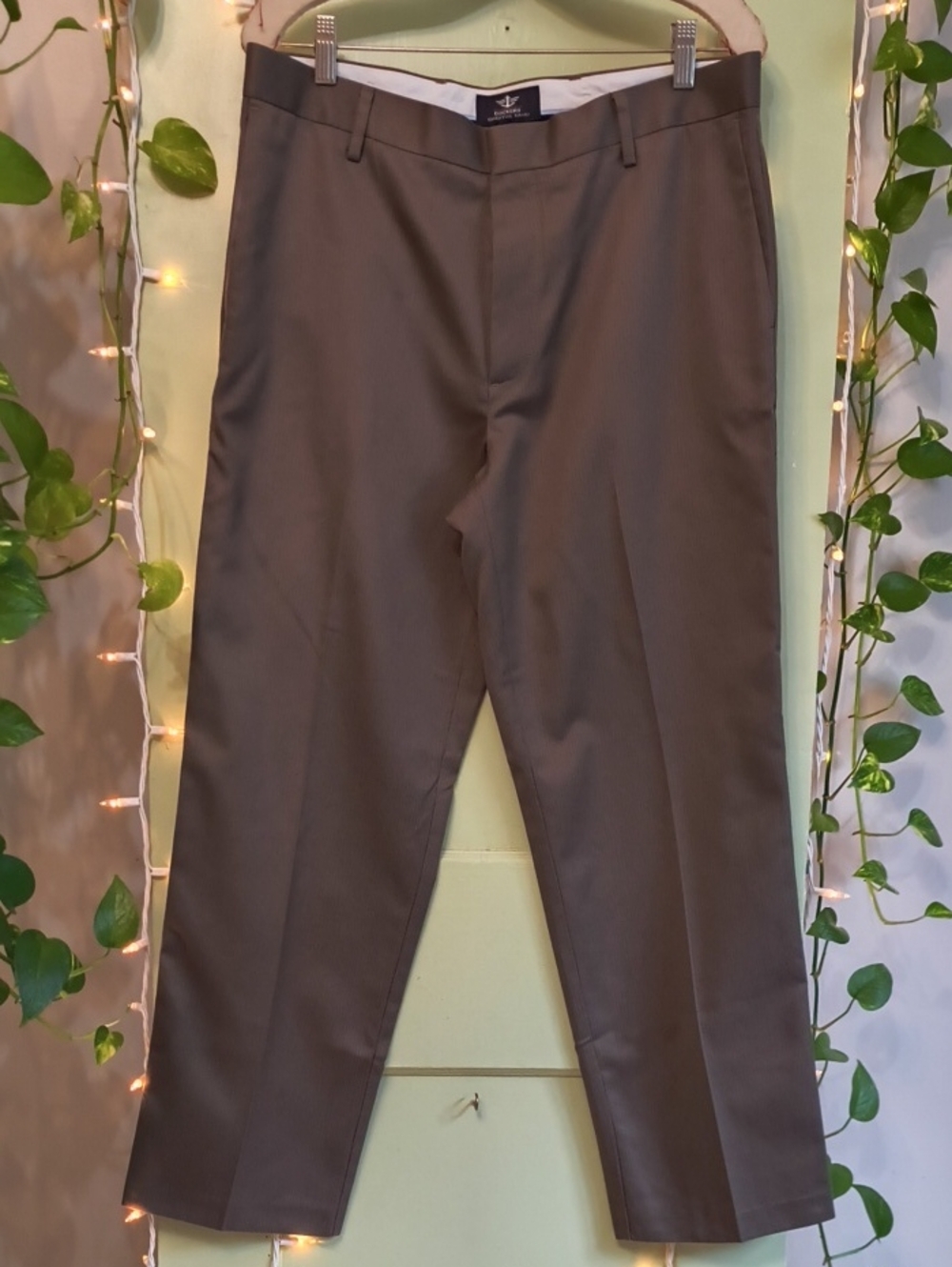 Men's Docker's Mocha Pin Stripped Flat Front Straight Fit Trouser Slacks 34×29